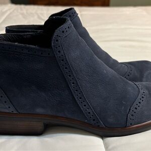 Naot Navy Velvet Nubuck